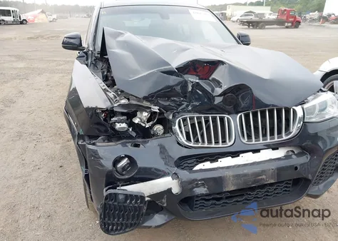 2018 BMW X4 xDrive28I z USA, uszkodzony, nr VIN 5UXXW3C57J0T82789